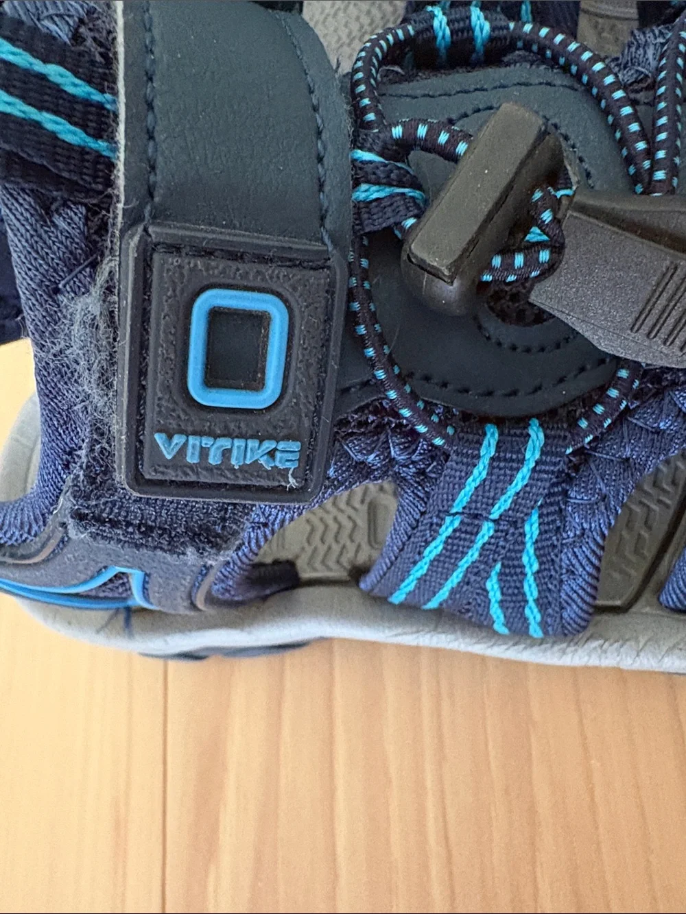 VITYKE navy blue